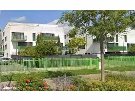 studio 1 pièce 29 m²