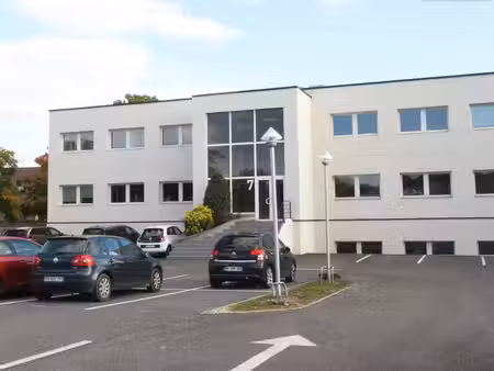 a louer bureaux meublés - équipés 19 m²