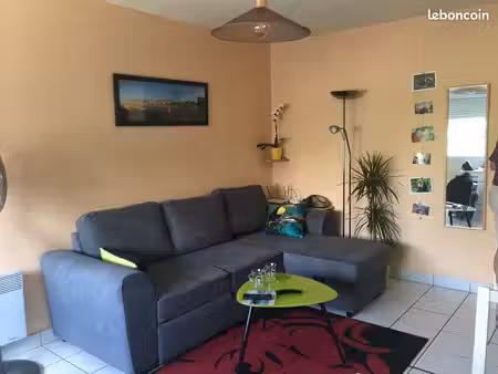 t2 dans résidence calme