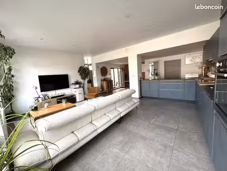 appartement coup de coeur avec terrasse et garage