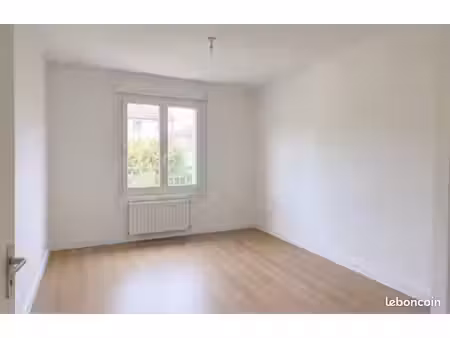 appartement t2 60m2 - plein bourg