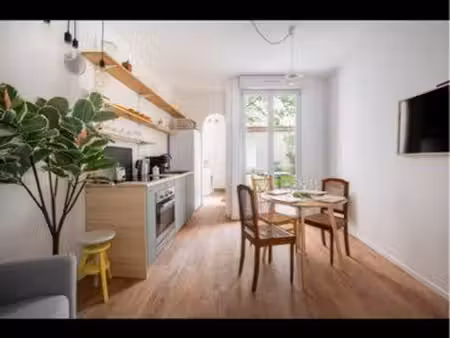 t2 rénové meublé avec jardin centre ville