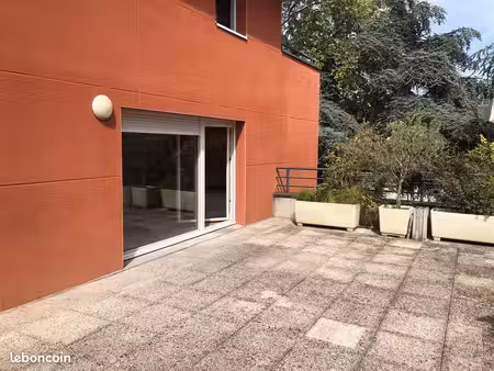 t4 110 m2 + terrasse 50 m2