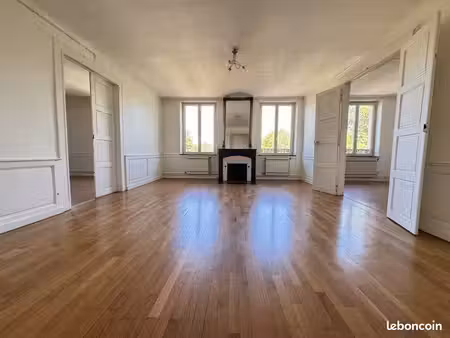 appartement 5 pièces 152 m²
