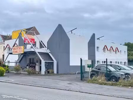 murs commerciaux  hôtel de 609 m2 pour investisseur sur louvroil