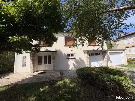 pavillon 7 pièces 123 m²