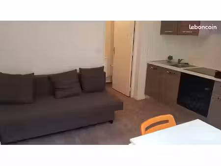 triplex 2 chambre - rénové  meublé  lumineux - lille esquermes