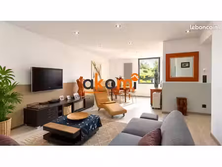 maison de ville 6 pièces 150 m²