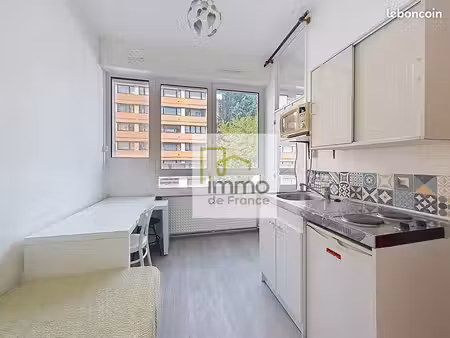 appartement 1 pièce 13 m²