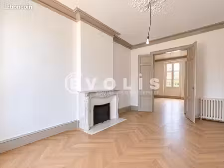 bureau 199 m²