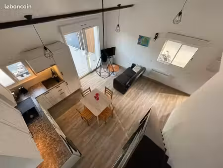 location maison meublée 70 m² – 2 chambres – terrasse & jardinet – à deux pas de la gare