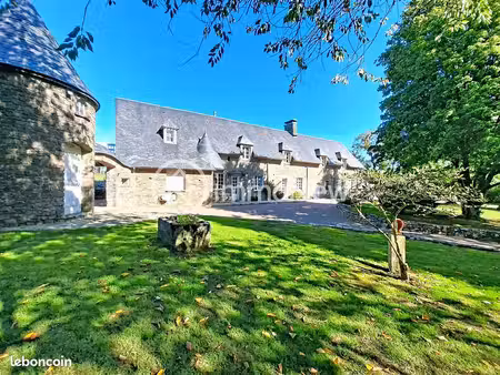 propriété 8 pièces 331 m²