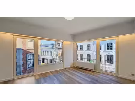 appartement à louer à ciney pour € 890 avec 2 chambres à coucher