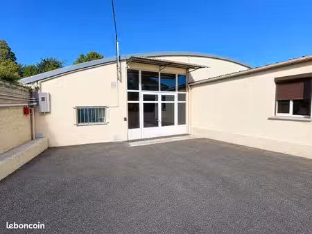 local d'activité 350 m²