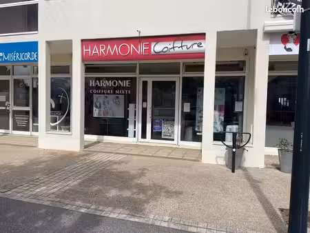local commercial 58 m²