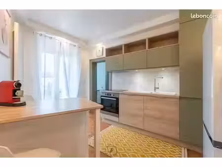 immeuble 14 pièces 322 m²