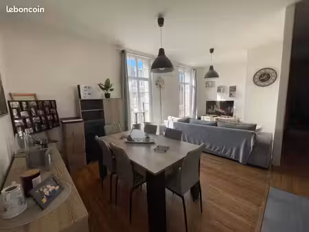 à louer appartement plein centre ville