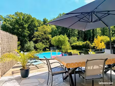 maison 200m2 avec piscine