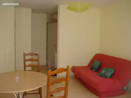 studio 1 pièce 26 m²