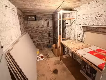 cave 10m2 oradou