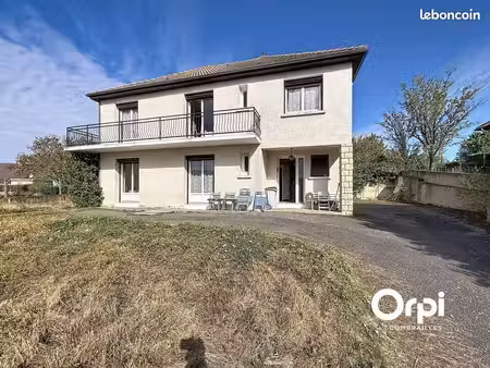 maison 7 pièces 153 m²