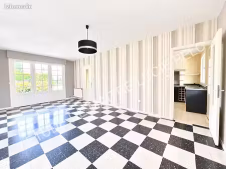 maison 6 pièces 143 m²