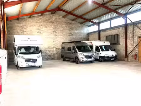 hivernage parking emplacement camping-car / bateau / voiture – hangar fermé 24h/24