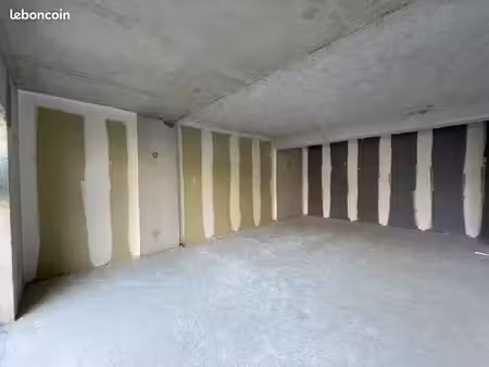 local commercial 53 m² berck