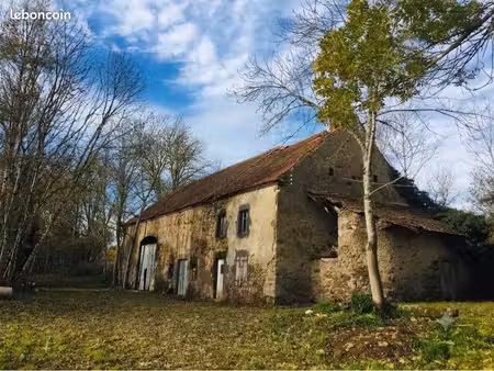 rare - ancien corps de ferme et maison bourgeoise sur 1 3 hectare au cœur des bois