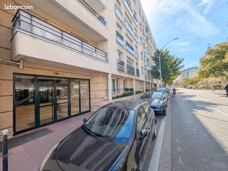 studio 1 pièce 38 m²
