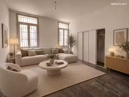 grand t2 de 66 m² avec verrière – square de la bouquerie