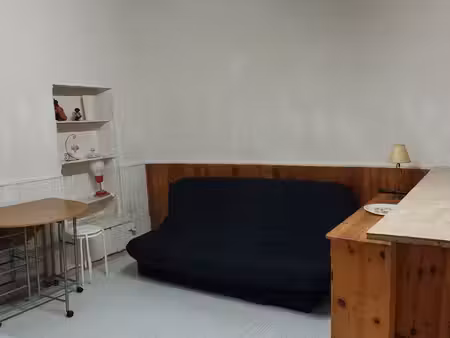 loue studio meublé à apt