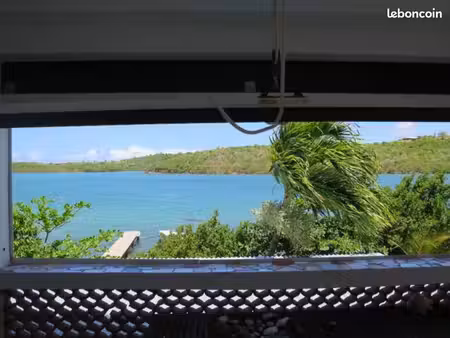 exclusif : appartement t4 pieds dans l'eau avec ponton - pointe de sans souci