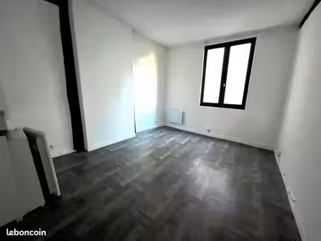 studio 1 pièce 20 m²