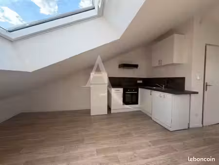 appartement 3 pièces 42 m²