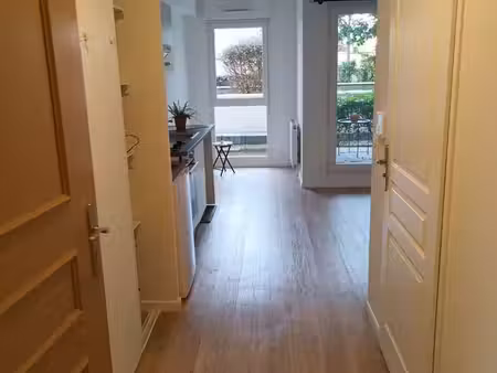 studio de 28.43 m² et sa terrasse de 4.42 m² - belle qualité de vie à vous offrir