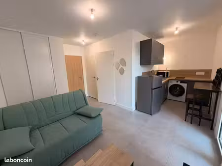 studio 1 pièce 22 m²