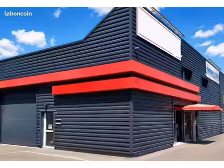 bureau 200 m²