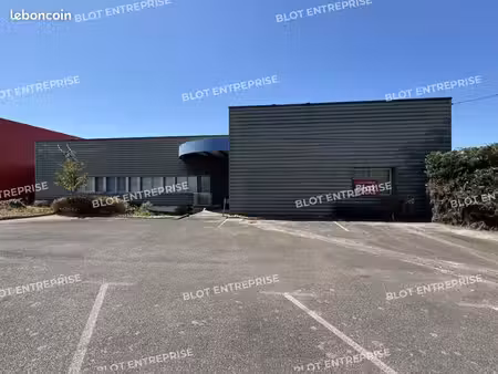local commercial 1 200 m²