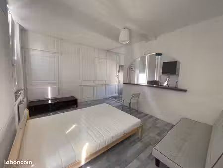 beauvais — charmant studio f1 très lumineux proche commodités - 20m2