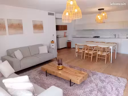 location t4 meuble dans residence securisee avec terrasse et jardinet - place de parking +