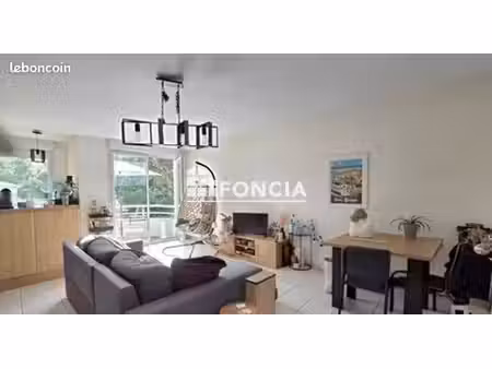 pau est - t2 residence principale ou investissement locatif