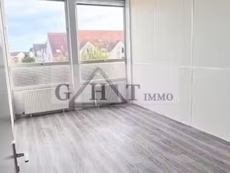 bureau 208 m²