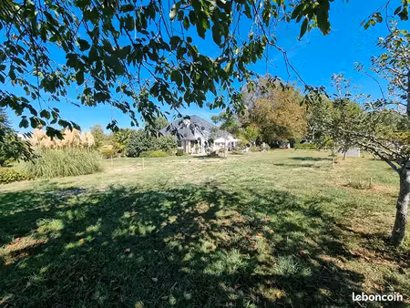 maison 8 pièces 180 m²