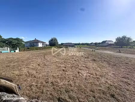 terrain 700 m² bourdettes