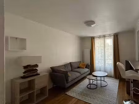 beau 2p meublé 43m² lumineux et sans vis-à-vis