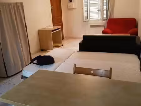 grand studio marseille 6e