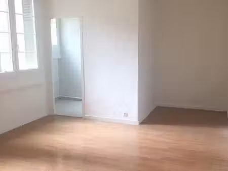 beau 2 pièces sur cour à paris 16ème