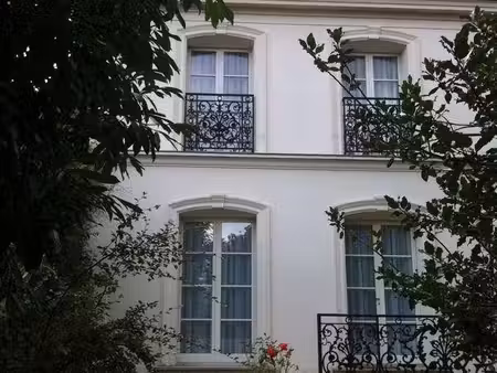 beau studio meublé 24m² avec jardin