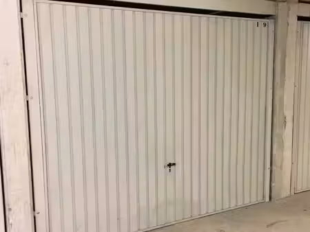 location d'un garage fermé pour voiture